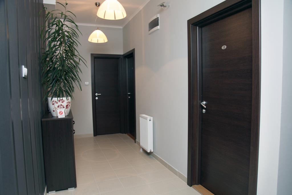Silver House HostelČačak 部屋 写真